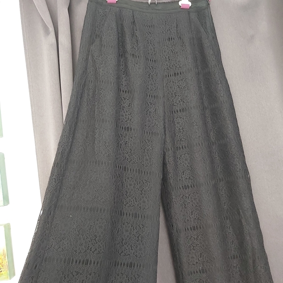 Black lace pants - Picture 3 of 14